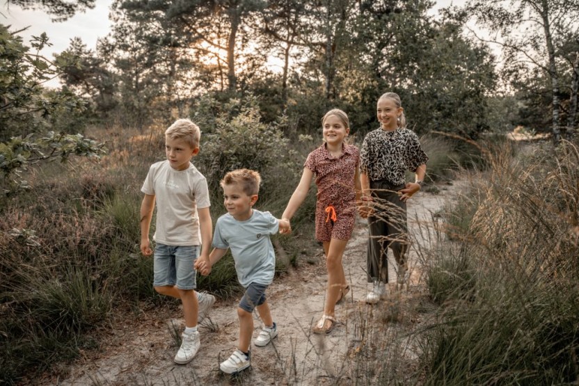 HetCommunicatiemeisje-Fam. Rompa-LR-45
