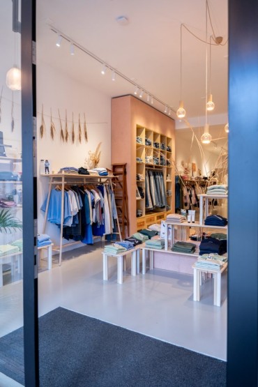 HetCommunicatiemeisje-Loya april 2024 - LR-168