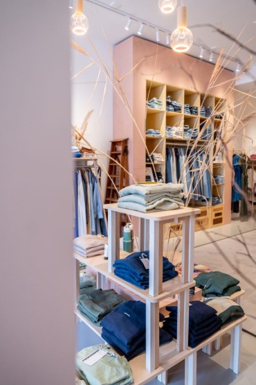 HetCommunicatiemeisje-Loya april 2024 - LR-171