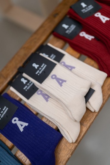 HetCommunicatiemeisje-Loya mrt 24-LR-147