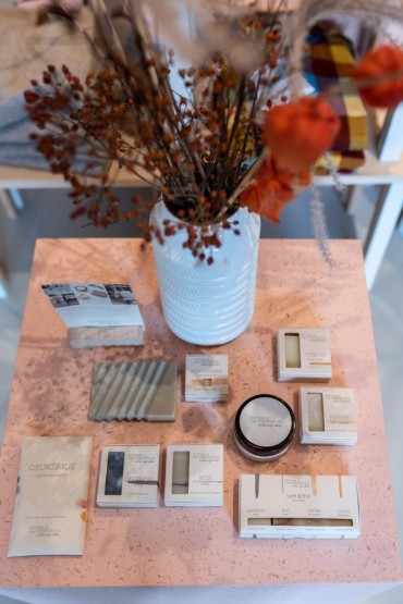 HetCommunicatiemeisje-collectie deel 2 AW24 - Loya-LR-130